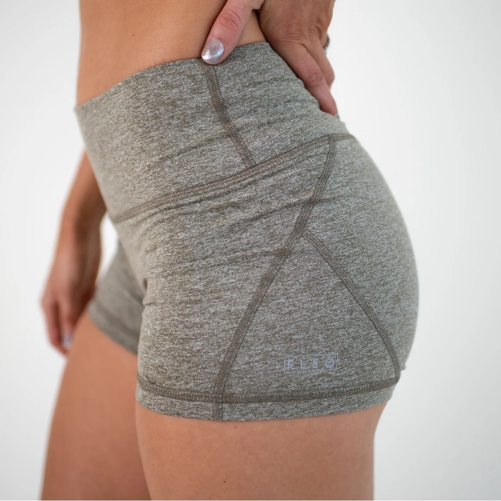 ISO Fleo shorts